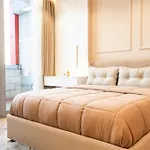 Modern With Balcony & Fast Wi-fi & Self Check-in Shkodër