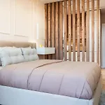 Appartement Modern With Balcony & Fast Wi-fi & Self Check-in