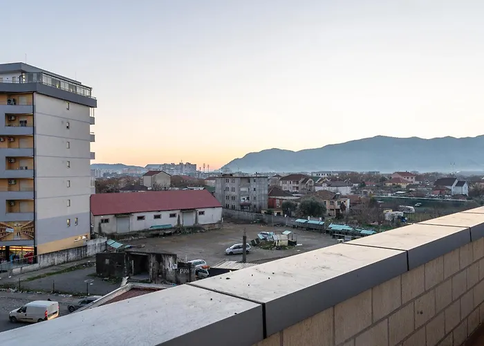 Peaceful With Balcony View * Shkodër