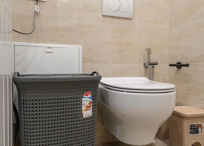 Peaceful With Balcony View Shkodër