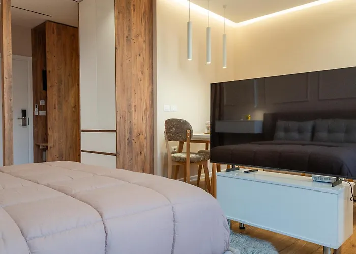 Peaceful With Balcony View * Shkodër