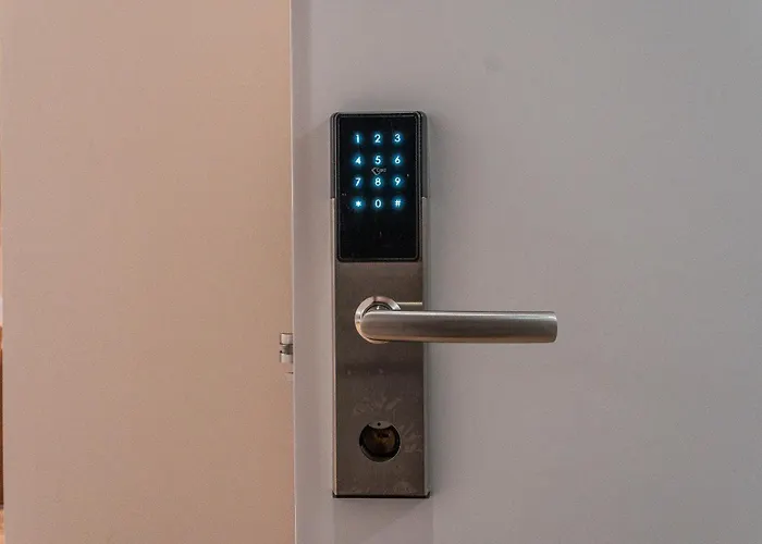 Peaceful With Balcony View Appartamento