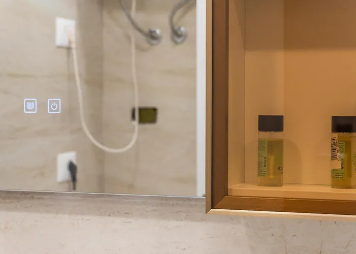 Peaceful With Balcony View Appartamento Shkodër