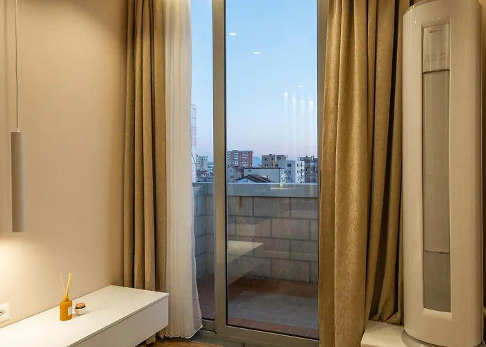 Peaceful With Balcony View * Shkodër