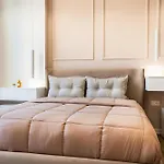 Modern With Balcony & Fast Wi-fi & Self Check-in Apartamento *
