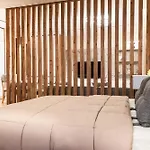 Modern With Balcony & Fast Wi-fi & Self Check-in * Shkodër