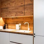 Modern With Balcony & Fast Wi-fi & Self Check-in