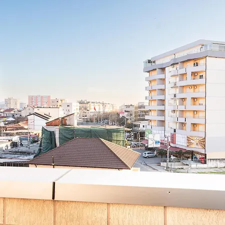 Modern With Balcony & Fast Wi-fi & Self Check-in