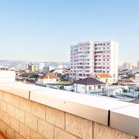 Modern With Balcony & Fast Wi-fi & Self Check-in *