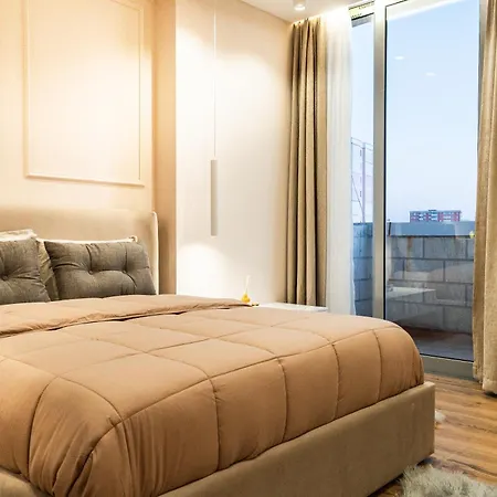 아파트 Modern With Balcony & Fast Wi-fi & Self Check-in Shkodër