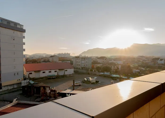 Peaceful With Balcony View Appartement