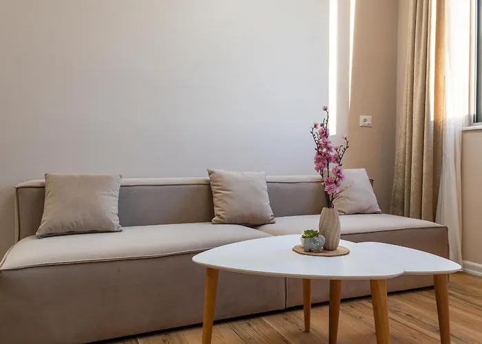 Peaceful With Balcony View Appartement Shkodër